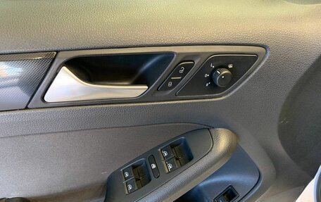 Volkswagen Jetta VI, 2013 год, 1 200 000 рублей, 21 фотография