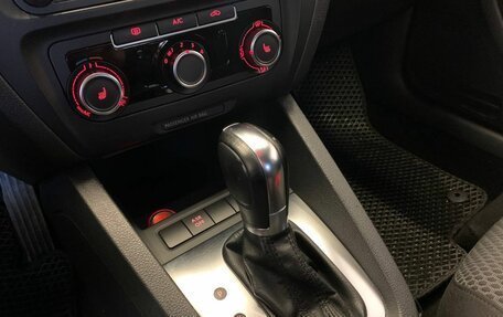 Volkswagen Jetta VI, 2013 год, 1 200 000 рублей, 20 фотография