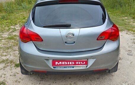 Opel Astra J, 2011 год, 560 000 рублей, 6 фотография