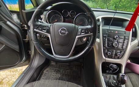 Opel Astra J, 2011 год, 560 000 рублей, 15 фотография