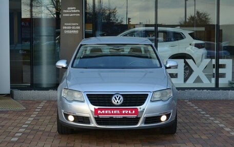 Volkswagen Passat B6, 2007 год, 600 000 рублей, 2 фотография
