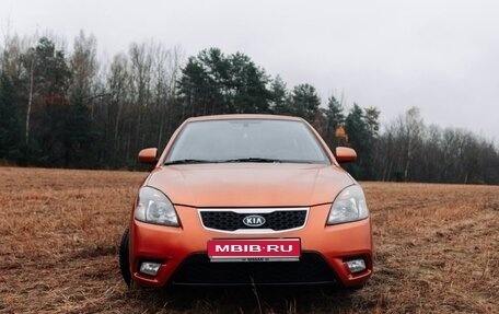 KIA Rio II, 2010 год, 520 000 рублей, 1 фотография