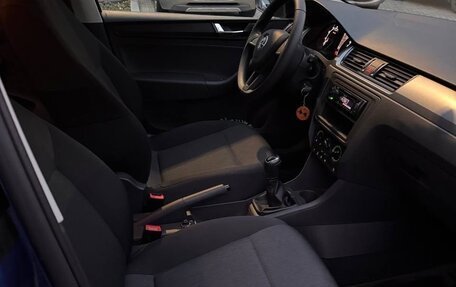 Skoda Rapid I, 2017 год, 1 450 000 рублей, 8 фотография