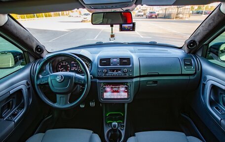 Skoda Fabia II, 2012 год, 900 000 рублей, 14 фотография