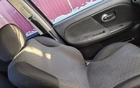 Nissan Note II рестайлинг, 2011 год, 750 000 рублей, 3 фотография