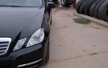 Mercedes-Benz E-Класс, 2012 год, 1 350 000 рублей, 5 фотография