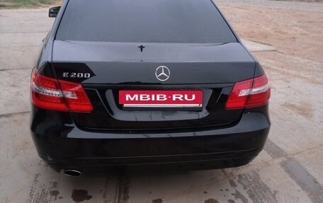 Mercedes-Benz E-Класс, 2012 год, 1 350 000 рублей, 2 фотография