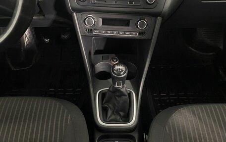 Volkswagen Polo VI (EU Market), 2015 год, 895 000 рублей, 17 фотография