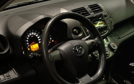 Toyota RAV4, 2011 год, 1 600 000 рублей, 10 фотография