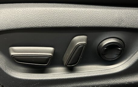 Toyota Camry, 2018 год, 2 850 000 рублей, 12 фотография