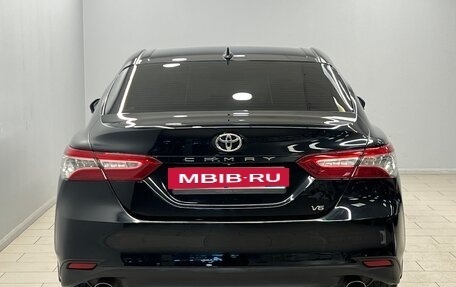 Toyota Camry, 2018 год, 2 850 000 рублей, 4 фотография