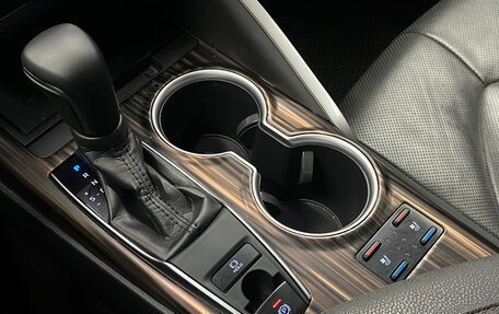 Toyota Camry, 2018 год, 2 850 000 рублей, 17 фотография