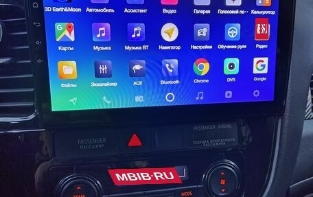 Mitsubishi Outlander III рестайлинг 3, 2017 год, 1 740 000 рублей, 9 фотография