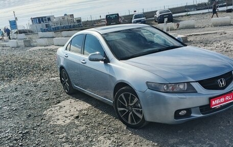 Honda Accord VII рестайлинг, 2004 год, 900 000 рублей, 1 фотография
