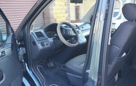 Volkswagen Multivan T5, 2007 год, 2 000 000 рублей, 1 фотография