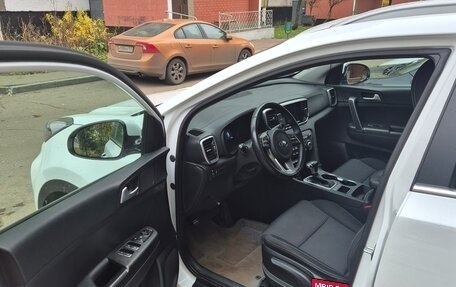 KIA Sportage IV рестайлинг, 2019 год, 2 300 000 рублей, 6 фотография