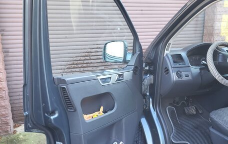 Volkswagen Multivan T5, 2007 год, 2 000 000 рублей, 2 фотография