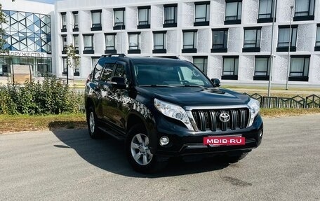 Toyota Land Cruiser Prado 150 рестайлинг 2, 2015 год, 3 350 000 рублей, 4 фотография