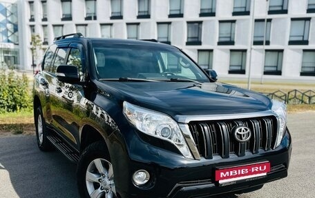 Toyota Land Cruiser Prado 150 рестайлинг 2, 2015 год, 3 350 000 рублей, 5 фотография