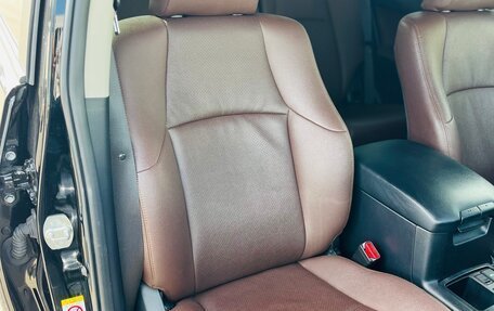 Toyota Land Cruiser Prado 150 рестайлинг 2, 2015 год, 3 350 000 рублей, 35 фотография