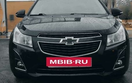 Chevrolet Cruze II, 2013 год, 700 000 рублей, 2 фотография