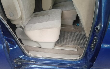 Nissan Liberty, 2003 год, 350 000 рублей, 12 фотография