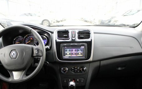 Renault Sandero II рестайлинг, 2017 год, 1 060 000 рублей, 9 фотография