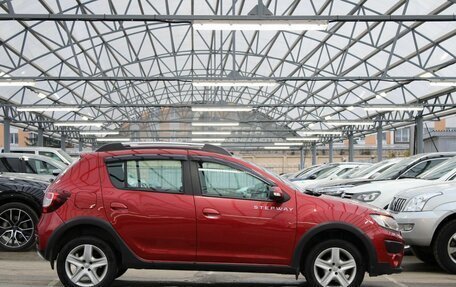 Renault Sandero II рестайлинг, 2017 год, 1 060 000 рублей, 6 фотография