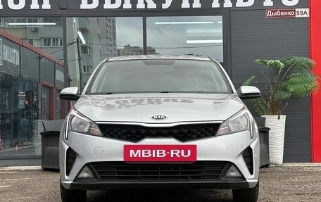 KIA Rio IV, 2021 год, 1 349 000 рублей, 4 фотография