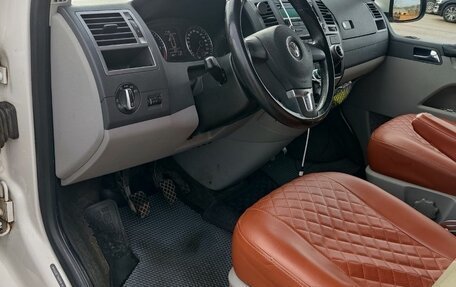 Volkswagen Caravelle T5, 2013 год, 2 650 000 рублей, 3 фотография
