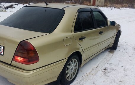 Mercedes-Benz C-Класс, 1999 год, 325 000 рублей, 4 фотография