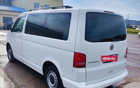Volkswagen Caravelle T5, 2013 год, 2 650 000 рублей, 10 фотография