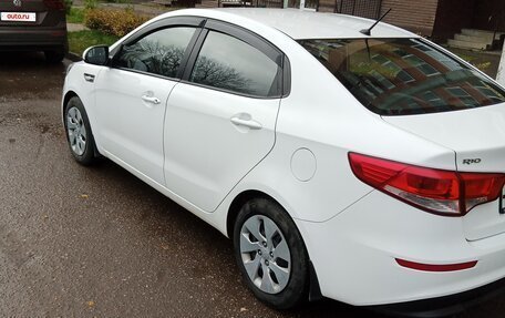 KIA Rio III рестайлинг, 2016 год, 900 000 рублей, 5 фотография