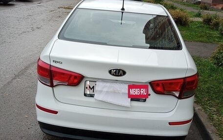 KIA Rio III рестайлинг, 2016 год, 900 000 рублей, 4 фотография