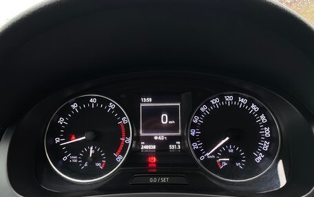 Skoda Rapid I, 2015 год, 750 000 рублей, 18 фотография