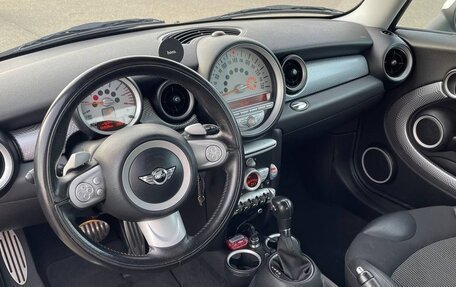 MINI Hatch, 2009 год, 11 фотография