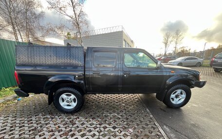 Nissan NP300, 2012 год, 1 100 000 рублей, 1 фотография