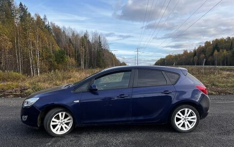 Opel Astra J, 2010 год, 440 000 рублей, 4 фотография