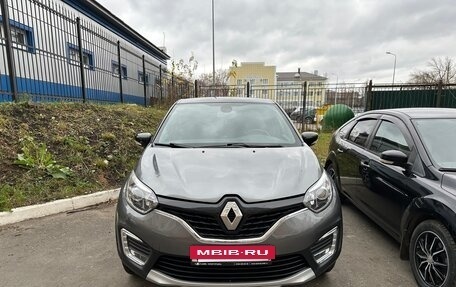 Renault Kaptur I рестайлинг, 2017 год, 1 350 000 рублей, 2 фотография