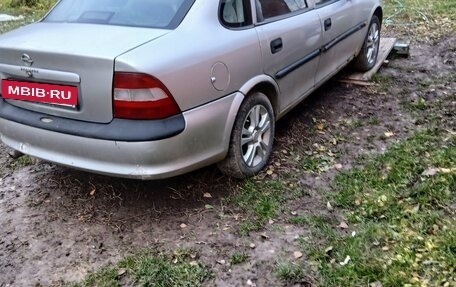 Opel Vectra B рестайлинг, 1998 год, 130 000 рублей, 3 фотография