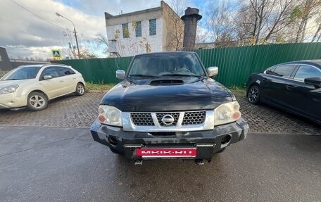 Nissan NP300, 2012 год, 1 100 000 рублей, 5 фотография