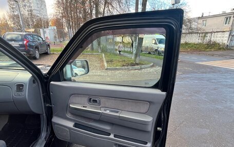 Nissan NP300, 2012 год, 1 100 000 рублей, 14 фотография