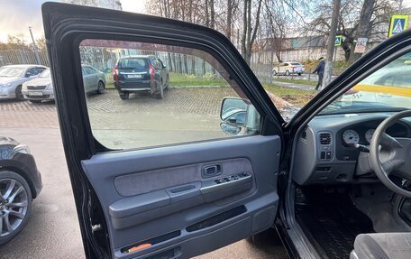 Nissan NP300, 2012 год, 1 100 000 рублей, 12 фотография