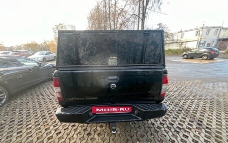 Nissan NP300, 2012 год, 1 100 000 рублей, 8 фотография