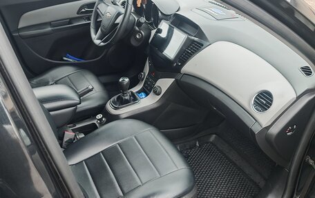 Chevrolet Cruze II, 2012 год, 850 000 рублей, 12 фотография