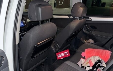 Volkswagen Tiguan II, 2017 год, 2 300 000 рублей, 7 фотография