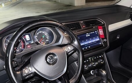 Volkswagen Tiguan II, 2017 год, 2 300 000 рублей, 9 фотография