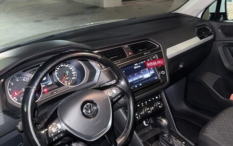 Volkswagen Tiguan II, 2017 год, 2 300 000 рублей, 8 фотография