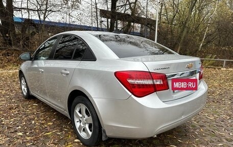 Chevrolet Cruze II, 2011 год, 750 000 рублей, 4 фотография