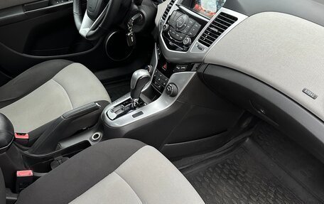 Chevrolet Cruze II, 2011 год, 750 000 рублей, 21 фотография